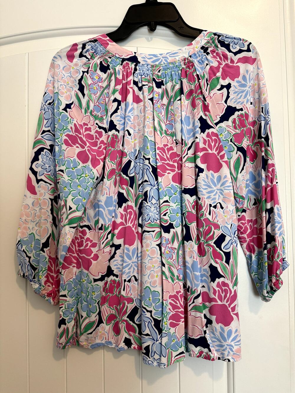 Women's Crown & Ivy Large Colorful Floral Print Blouse